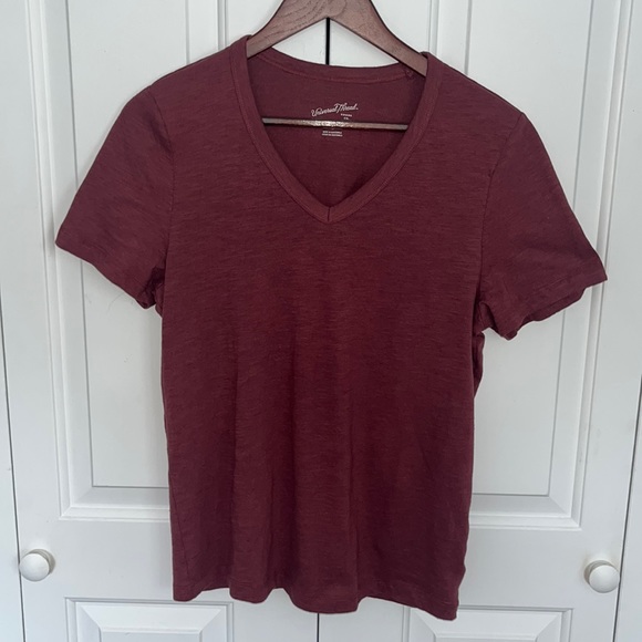 Universal Thread V-Neck Tees - Picture 4 of 5